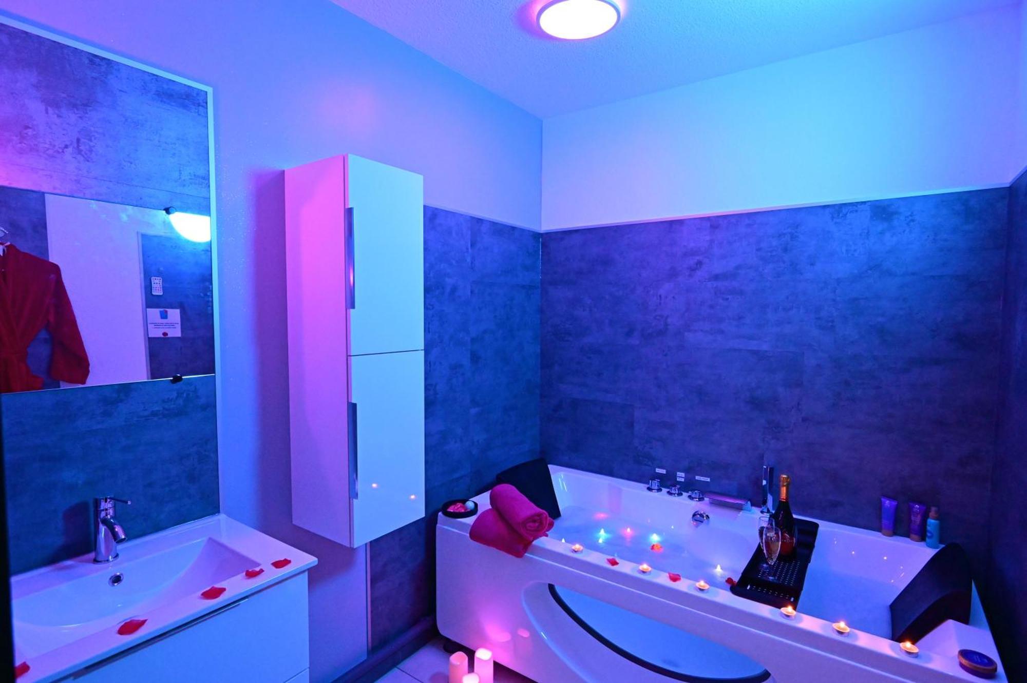 Love Room A Deux Pas De L'Ocean Avec Hammam, Sauna Et Bain A 2 :-) Бискарос Екстериор снимка