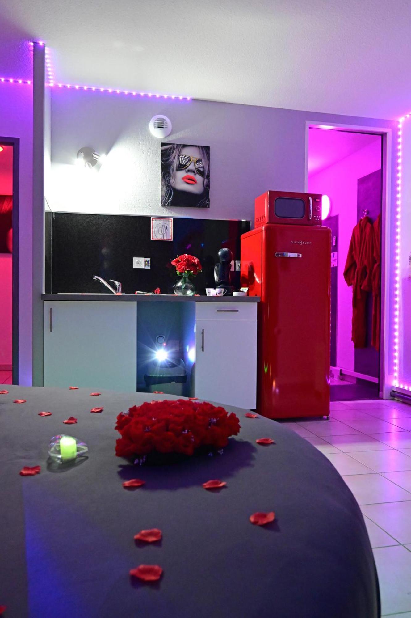Love Room A Deux Pas De L'Ocean Avec Hammam, Sauna Et Bain A 2 :-) Бискарос Екстериор снимка