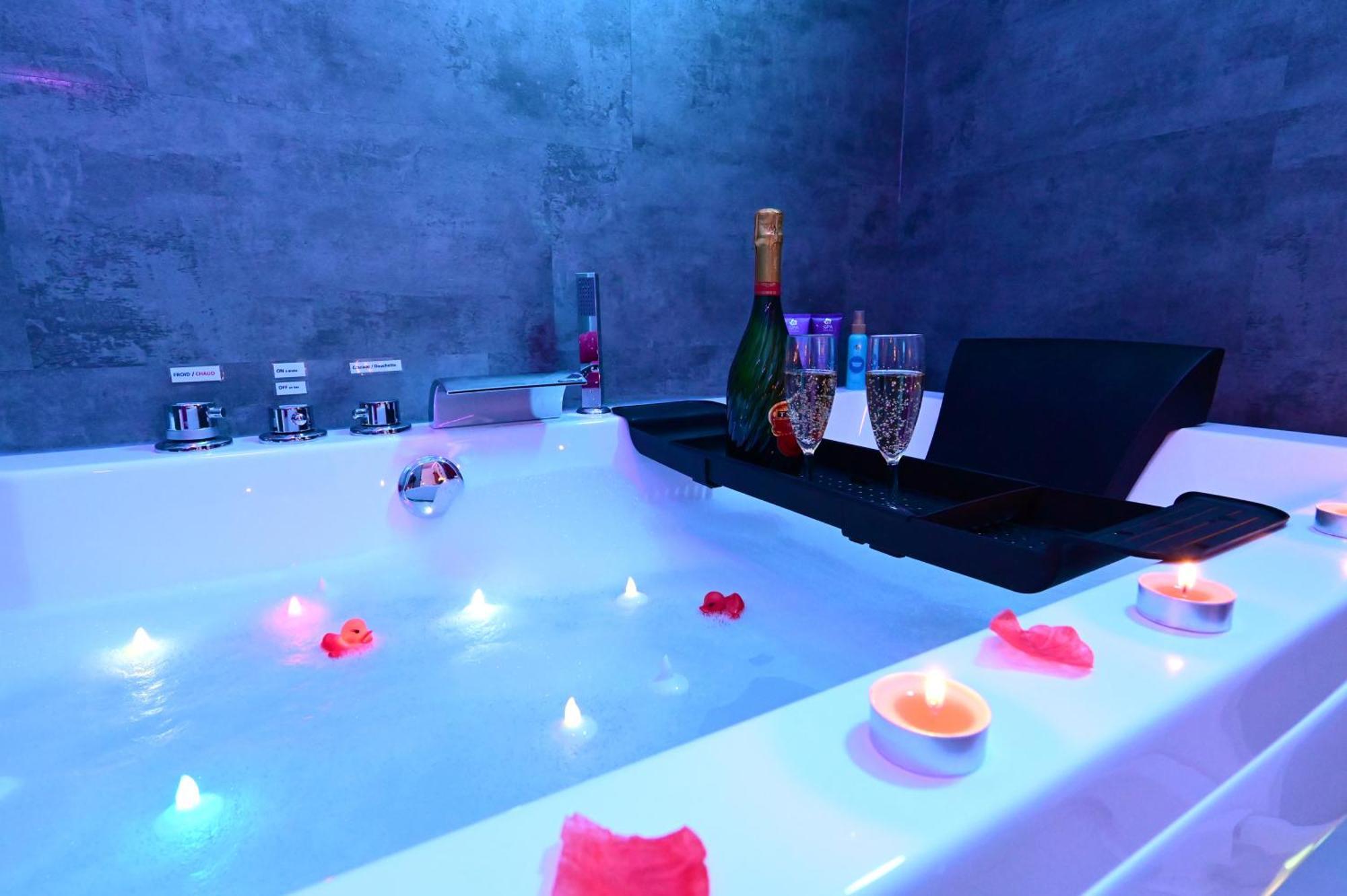Love Room A Deux Pas De L'Ocean Avec Hammam, Sauna Et Bain A 2 :-) Бискарос Екстериор снимка